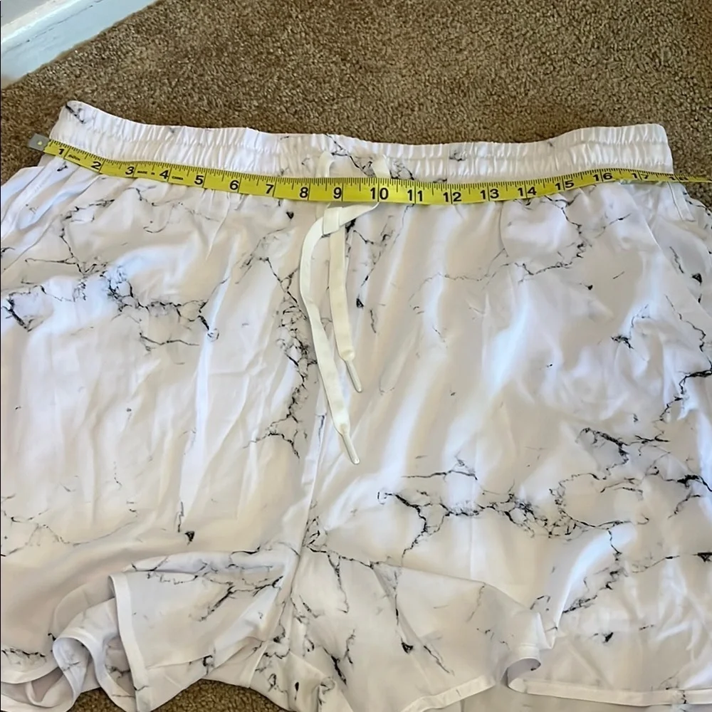 Buffbunny White Marble Athletic Shorts XL